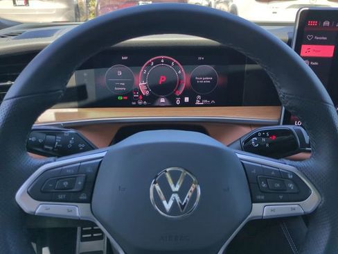 Used 2026 Volkswagen Tiguan SEL R-Line image 31