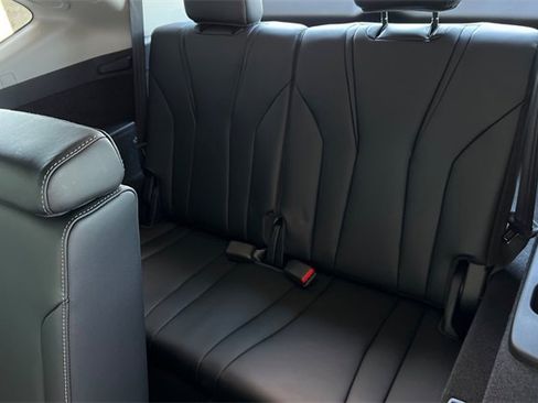 Certified 2025 Acura MDX w/ Technology Package image 17