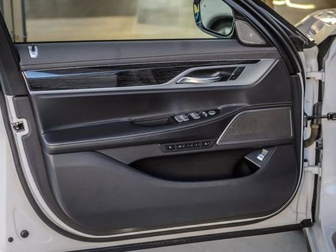 Used 2020 BMW 740i xDrive w/ M Sport Package image 47