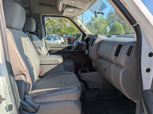 Used 2016 Nissan NV 2500 SV w/ Technology Package image 18
