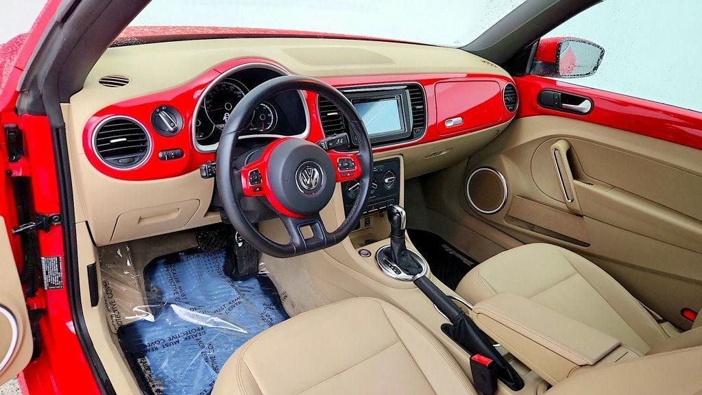 Used 2014 Volkswagen Beetle 2.5 FWD image 14