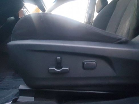 Used 2014 Subaru Outback 2.5i Premium w/ Moonroof Package & Eyesight image 15