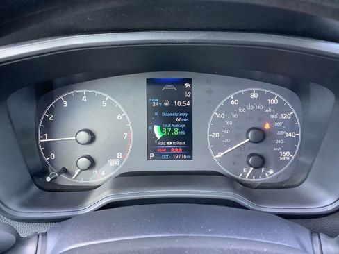 Used 2025 Toyota Corolla LE FWD image 30