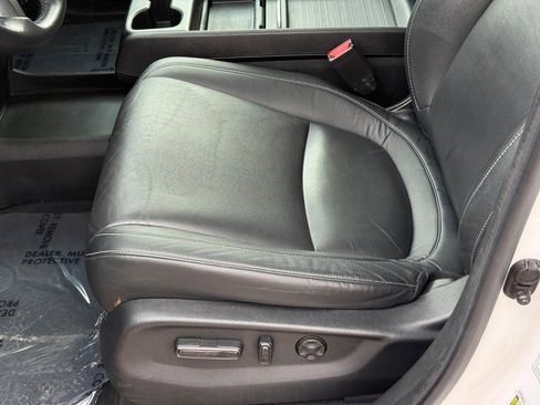 Used 2024 Honda Odyssey EX-L image 19