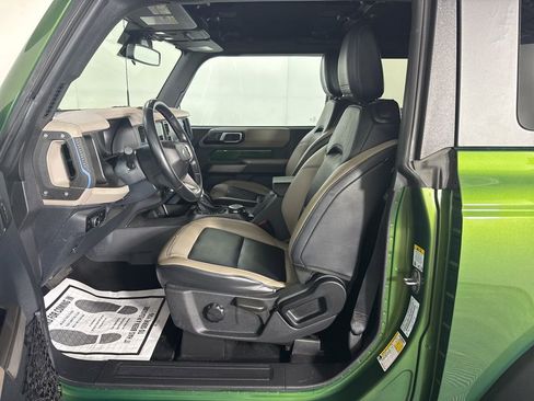 Used 2023 Ford Bronco Wildtrak AWD/4WD image 14