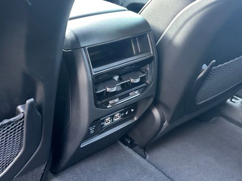 New 2025 Jeep Grand Cherokee Limited w/ Black Appearance Package image 27