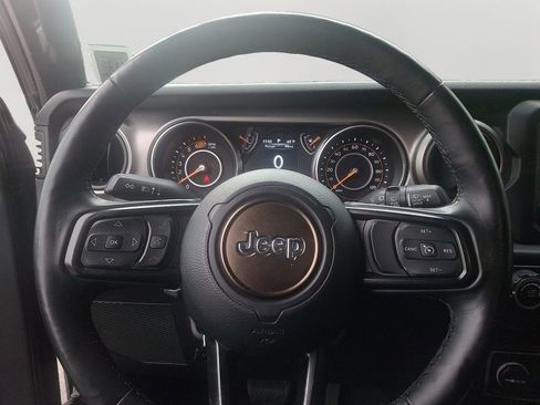 Used 2020 Jeep Wrangler Sport image 18