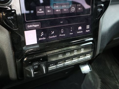Used 2025 RAM 3500 Tradesman AWD/4WD image 28