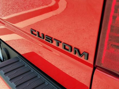 Used 2022 Chevrolet Silverado 1500 Custom AWD/4WD image 15