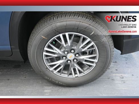 New 2026 Chevrolet Traverse LT w/ LPO, Floor Liner Package image 11