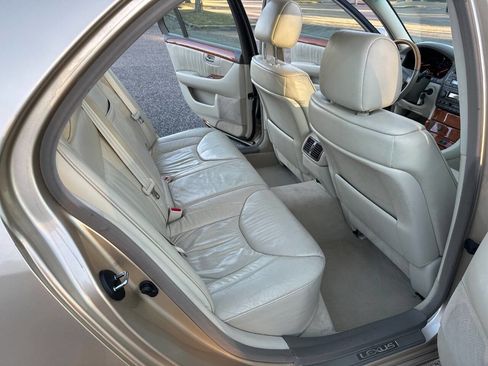 Used 2001 Lexus LS 430 image 23