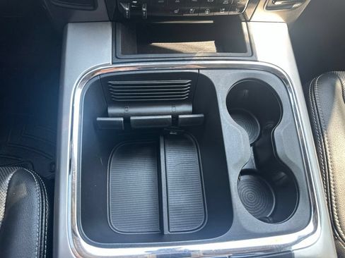 Used 2018 RAM 3500 Laramie w/ Sport Appearance Group AWD/4WD image 8