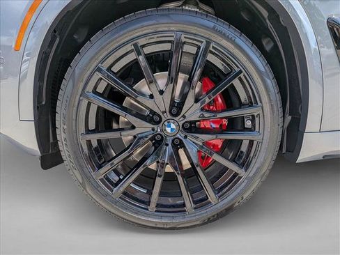 Used 2026 BMW X5 xDrive40i w/ M Sport Package AWD/4WD image 10