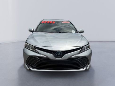 Used 2019 Toyota Camry LE w/ Sunroof Package FWD image 8