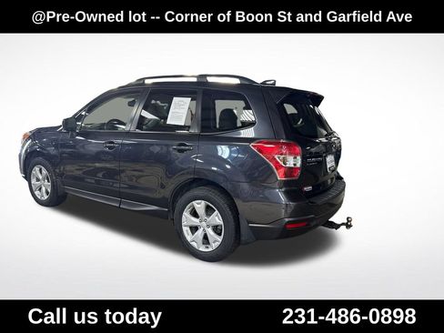 Used 2016 Subaru Forester 2.5i Limited AWD/4WD image 3