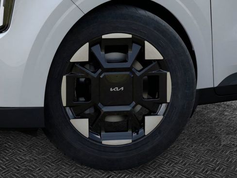 New 2026 Kia Carnival EX image 9