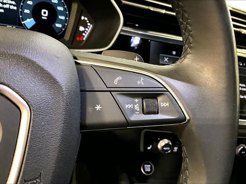 Used 2023 Audi Q3 2.0T Premium Plus w/ Premium Plus Package image 25