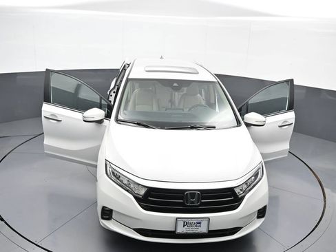 Certified 2024 Honda Odyssey EX-L image 49