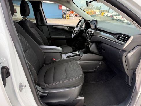 Used 2025 Ford Escape Active FWD image 21