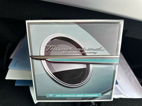 Used 2005 Ford Thunderbird image 50
