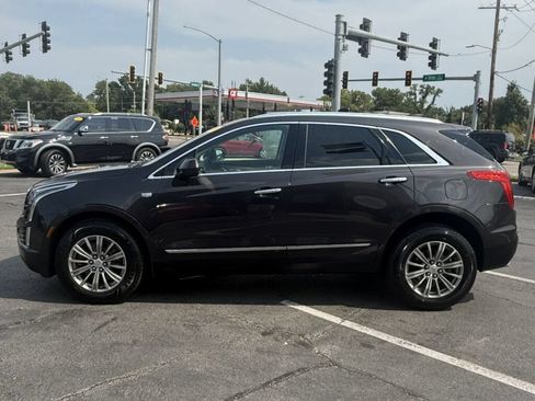 Used 2018 Cadillac XT5 Luxury w/ Driver Awareness Package AWD/4WD image 9