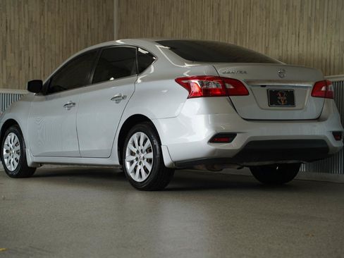 Used 2019 Nissan Sentra S FWD image 10