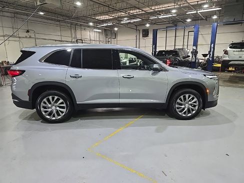 New 2026 Buick Enclave Preferred FWD image 8
