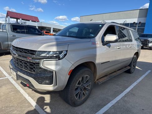 Used 2021 Chevrolet Suburban Z71 w/ Z71 Off-Road Package image 1