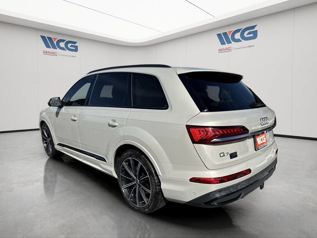 Used 2021 Audi Q7 3.0T Prestige AWD/4WD image 5