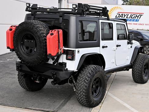 Used 2015 Jeep Wrangler Unlimited Sport image 7