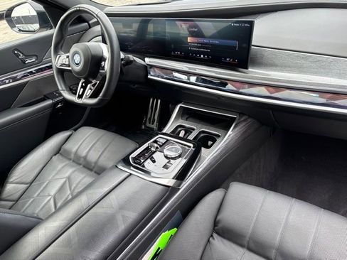 Certified 2024 BMW i7 xDrive60 w/ M Sport Package RWD image 26