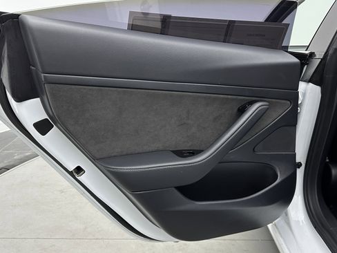 Used 2020 Tesla Model 3 Standard Range Plus image 23