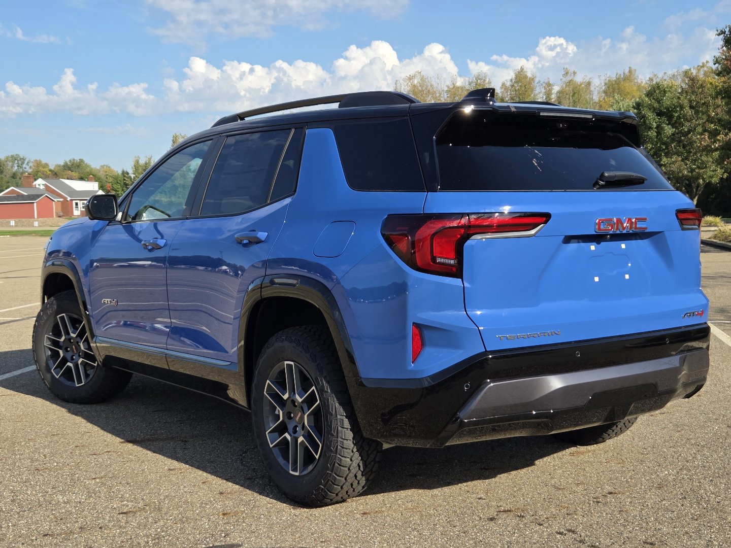 New 2027 GMC Terrain AT4 w/ Technology Package II AWD/4WD image 16