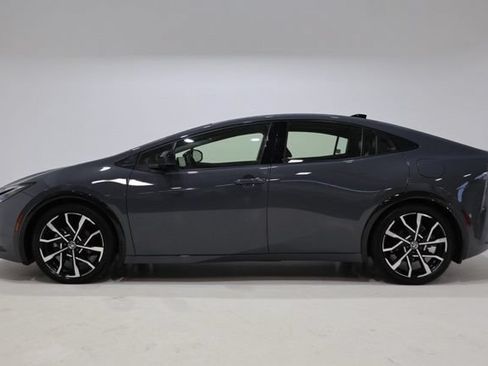 Used 2024 Toyota Prius Prime FWD image 4