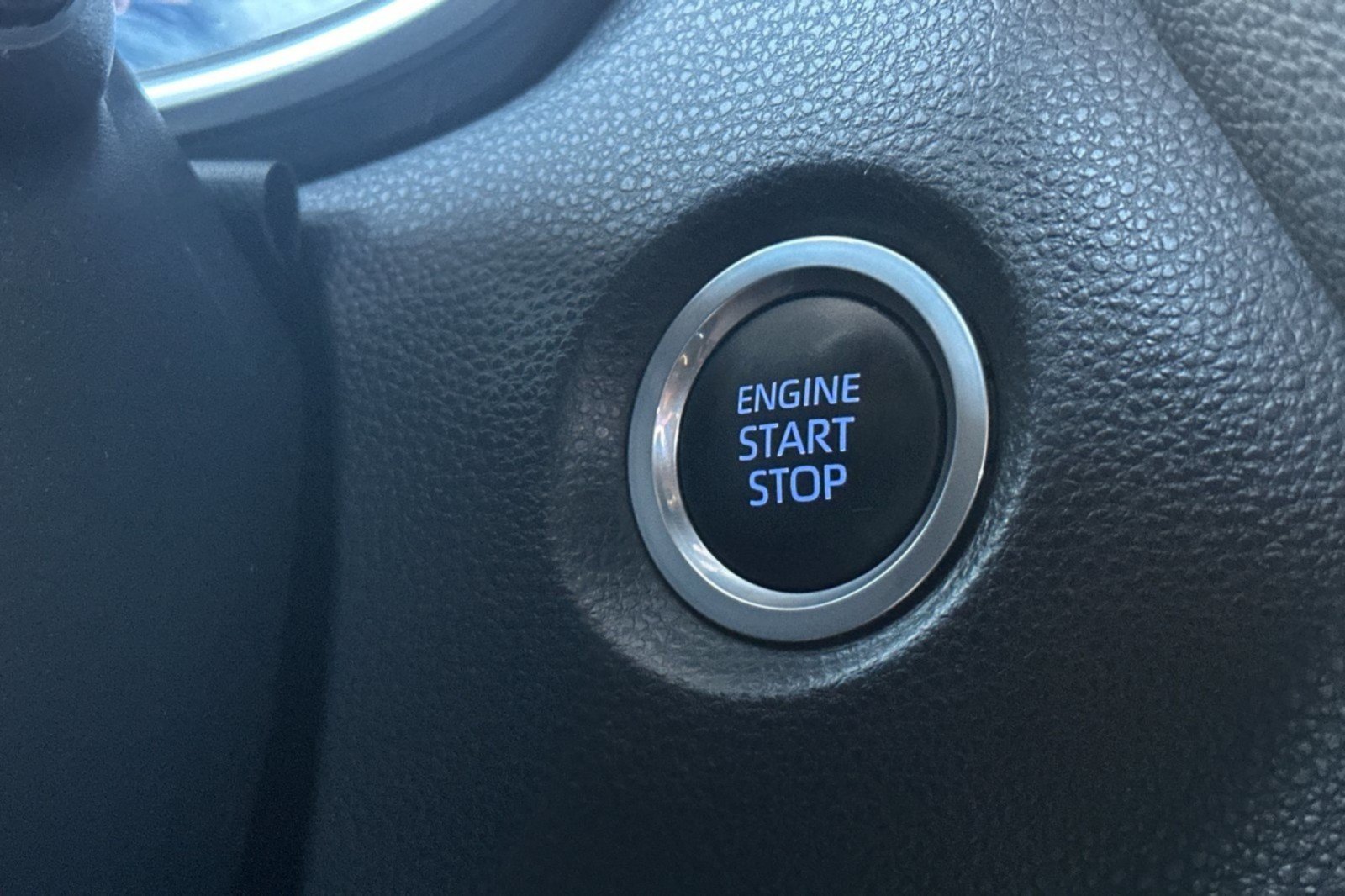Certified 2020 Toyota Corolla XSE FWD image 21