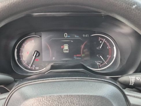 Used 2025 Toyota RAV4 XLE FWD image 19