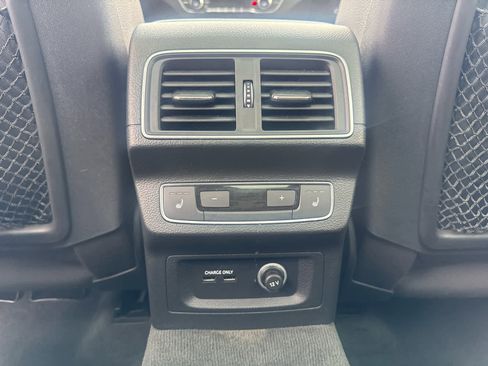 Used 2019 Audi Q5 2.0T Premium Plus w/ Premium Plus Package AWD/4WD image 18