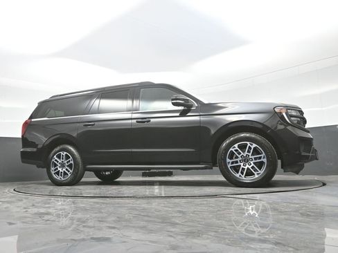 Used 2025 Ford Expedition Max Active image 35