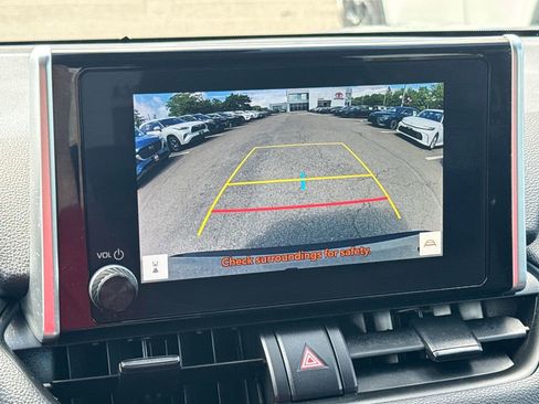 Used 2023 Toyota RAV4 LE FWD image 23