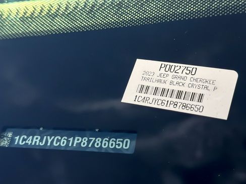 Used 2023 Jeep Grand Cherokee Trailhawk image 28