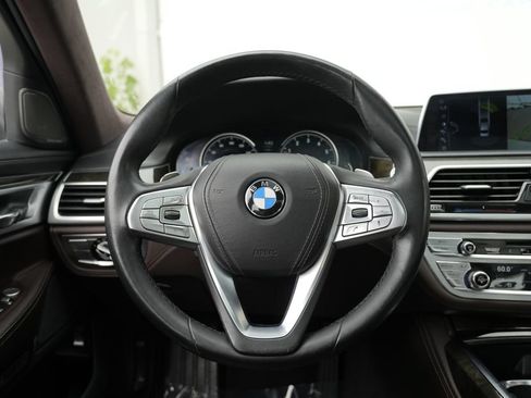 Used 2016 BMW 750i xDrive AWD/4WD image 51