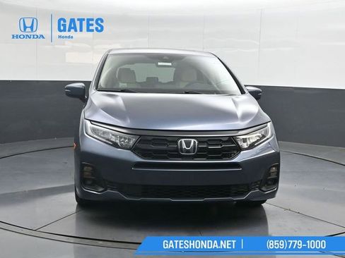 New 2026 Honda Odyssey Touring image 5