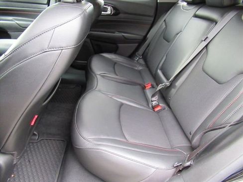 Used 2022 Jeep Compass Trailhawk image 25