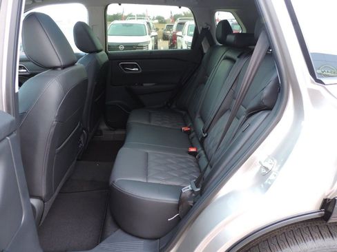 New 2026 Nissan Rogue Platinum image 20