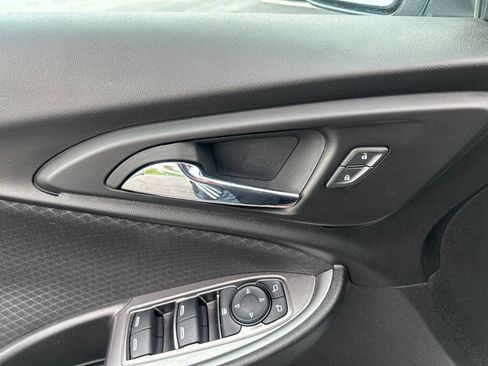 Used 2023 Chevrolet Malibu LS FWD image 15