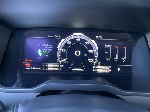 Used 2025 Toyota Tundra Platinum AWD/4WD image 22