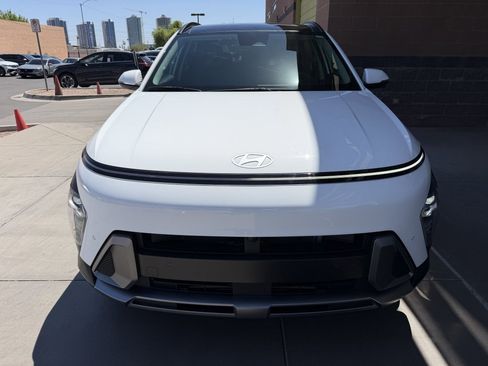 Used 2024 Hyundai Kona Limited FWD image 10