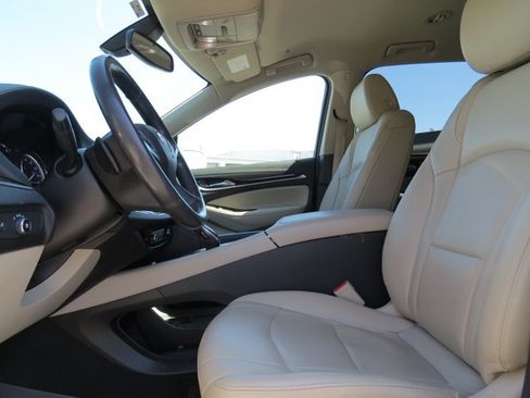 Used 2020 Buick Enclave Essence w/ Sound and Sites Package FWD image 15