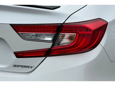Used 2022 Honda Accord Sport image 31