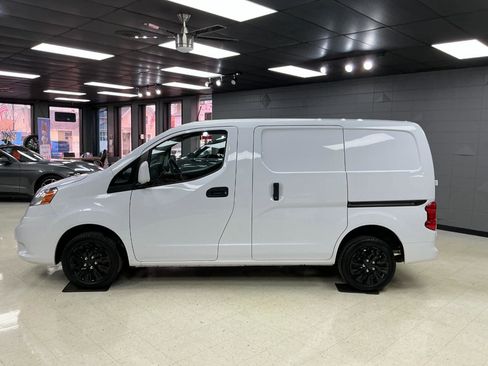Used 2021 Nissan NV200 SV w/ Back Door Glass Package FWD image 7